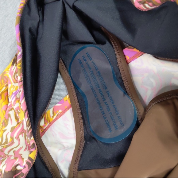 🎄 3/$35 5x 👯‍♀️Host Pick⚡️The C Collection Skirted Bikini Bottom/ Swim Skirt - Picture 9 of 12